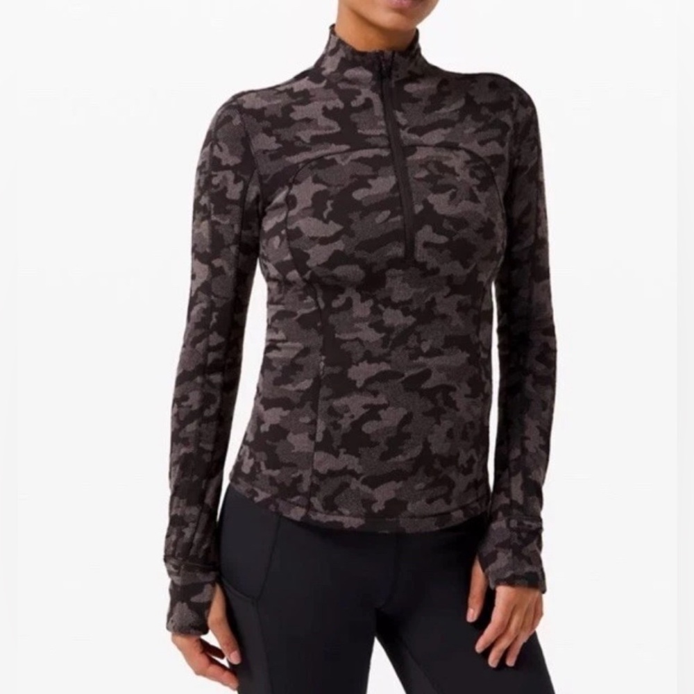 Lululemon Women’s 2 Run Briskly 1/2 Zip‎ Camo Black Lunar Rock Long Sleeve Shirt